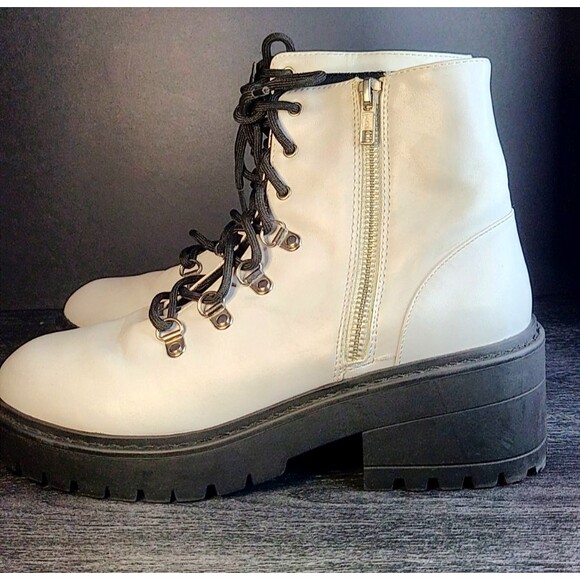 Skechers Women’s White Patent Leather Ankle Combat Goth Punk 90s Boots Size 9 - Picture 6 of 11